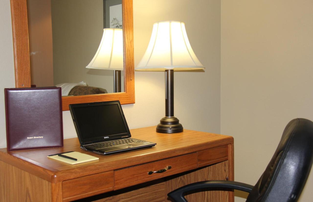 Homestead Inn And Suites Hardin Εξωτερικό φωτογραφία