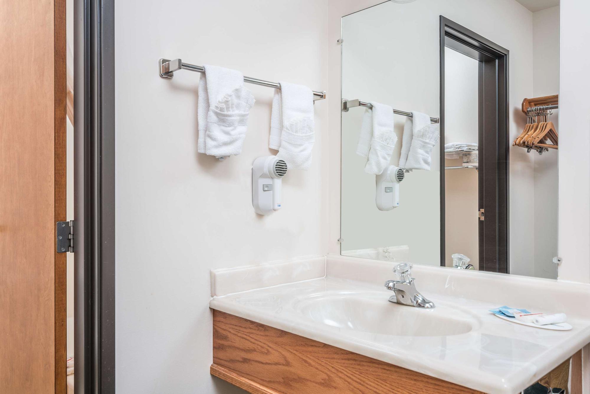 Homestead Inn And Suites Hardin Εξωτερικό φωτογραφία