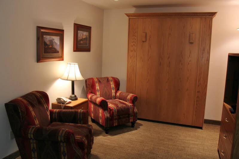 Homestead Inn And Suites Hardin Εξωτερικό φωτογραφία